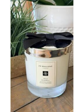 $82 Jo Malone Wild Bluebell Scented Candle 200ml / 7oz Authentic